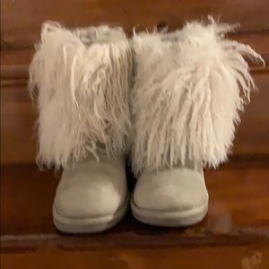 Ugg boots with Mongolian fur-size 8 1/2